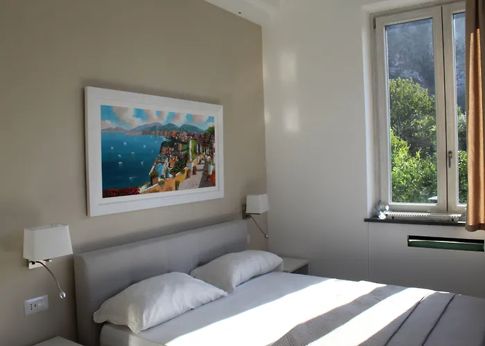 Emanuel White Sorrent