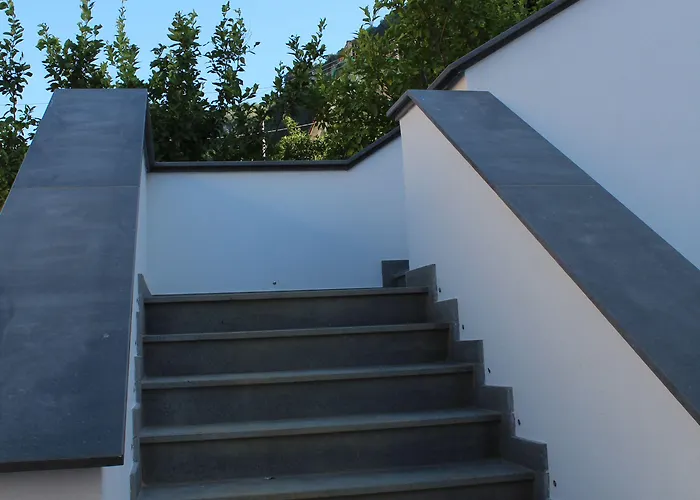 Гостьовий будинок Emanuel White 3*