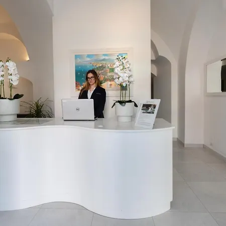 Emanuel White 3* Sorrento